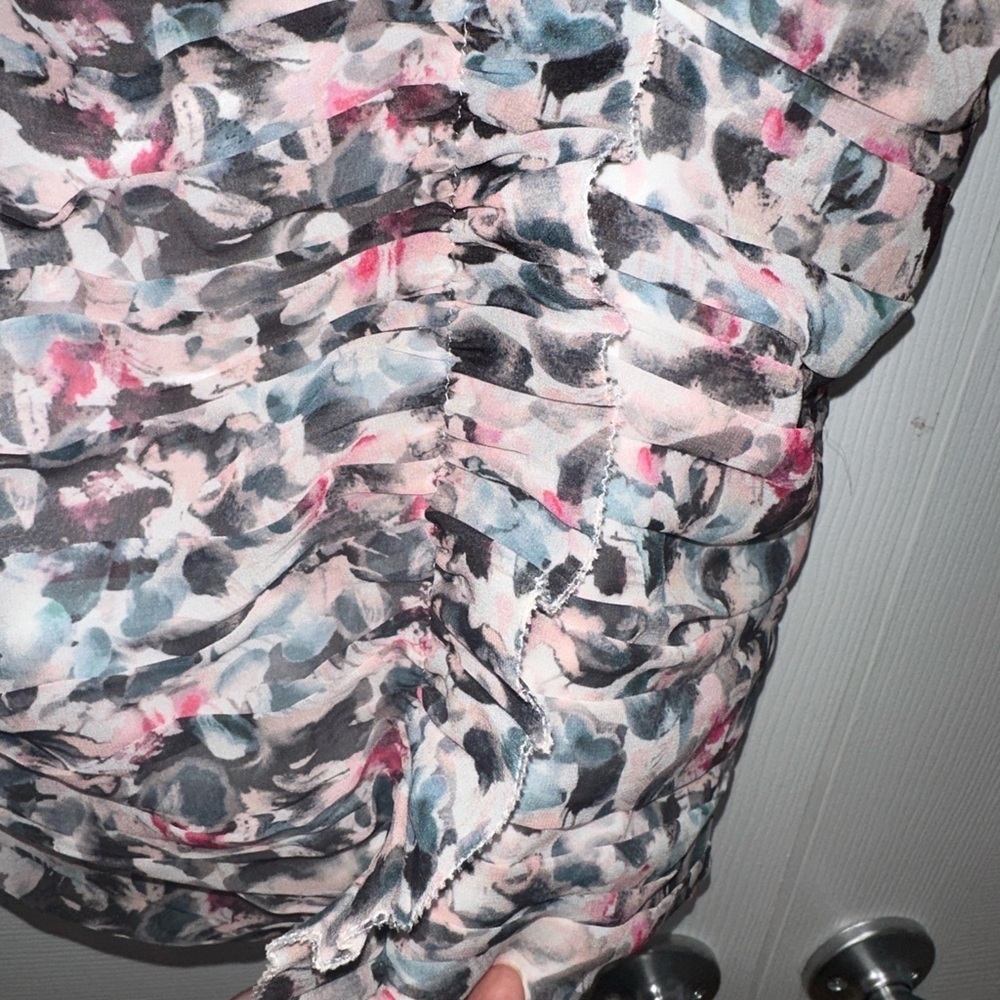 Reiss Lucielle Ruched Floral Fitted Mini Skirt - Picture 7 of 13